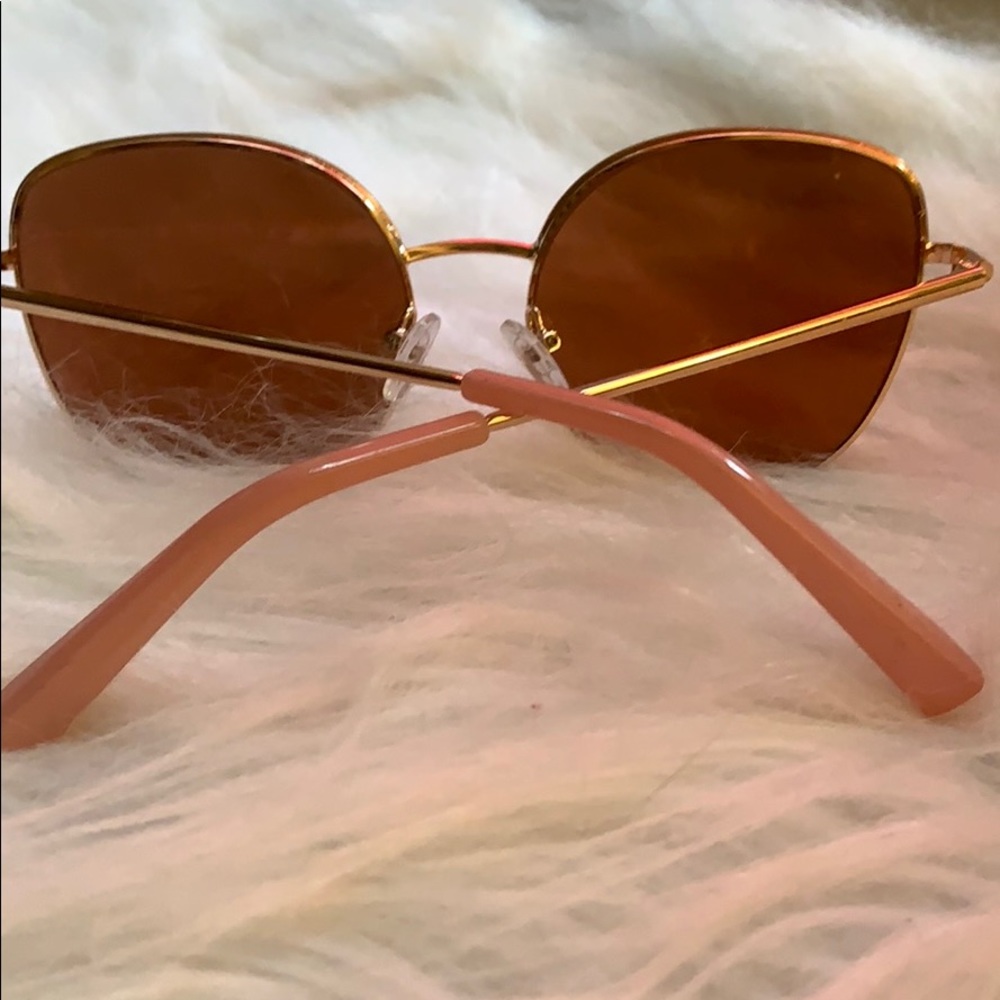 Sunglasses - Picture 3 of 3